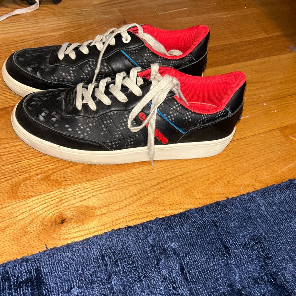 Ellesse vinitziana sneakers in black/red